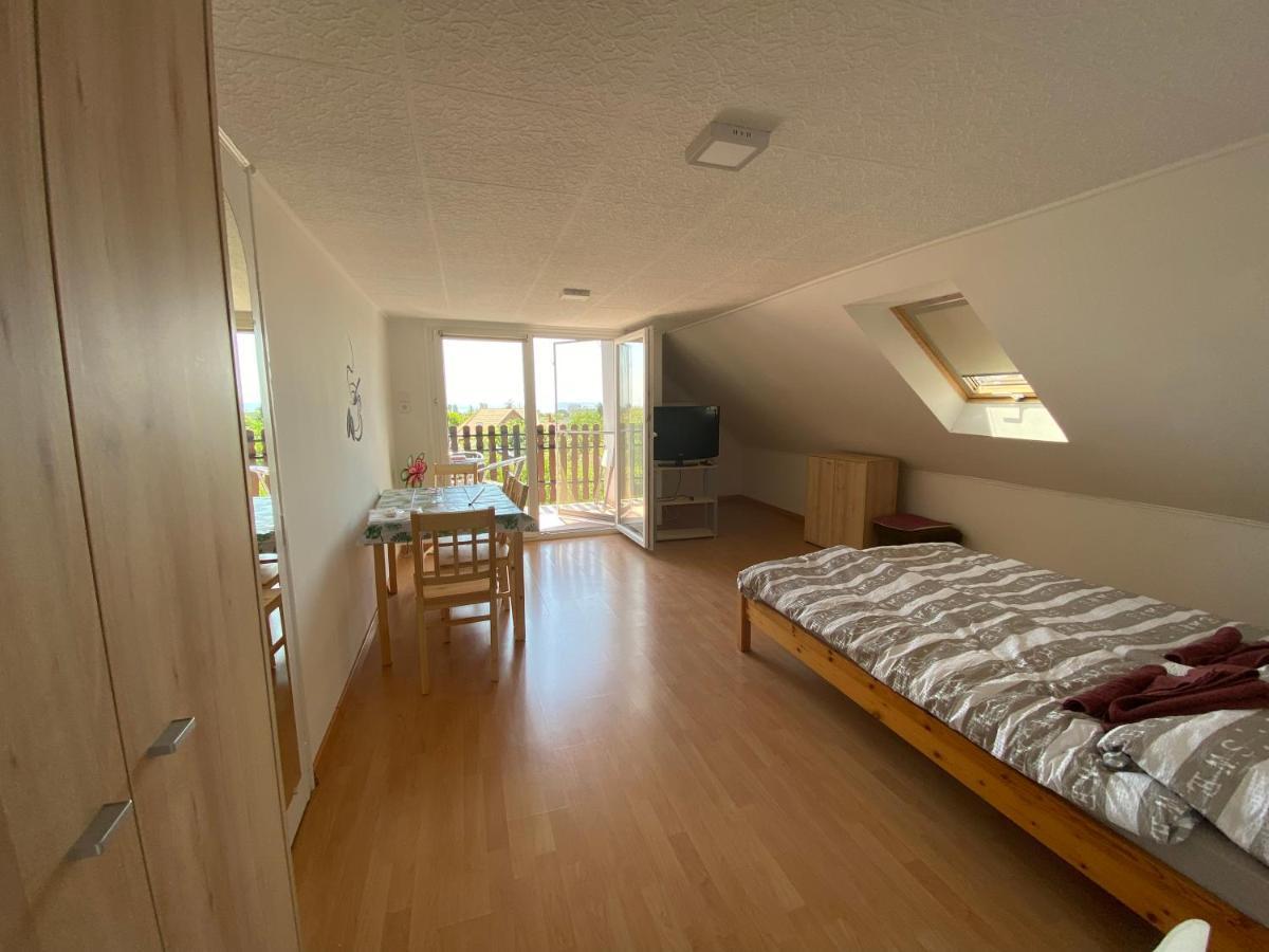 Andrea Apartman Balatonfured Luaran gambar