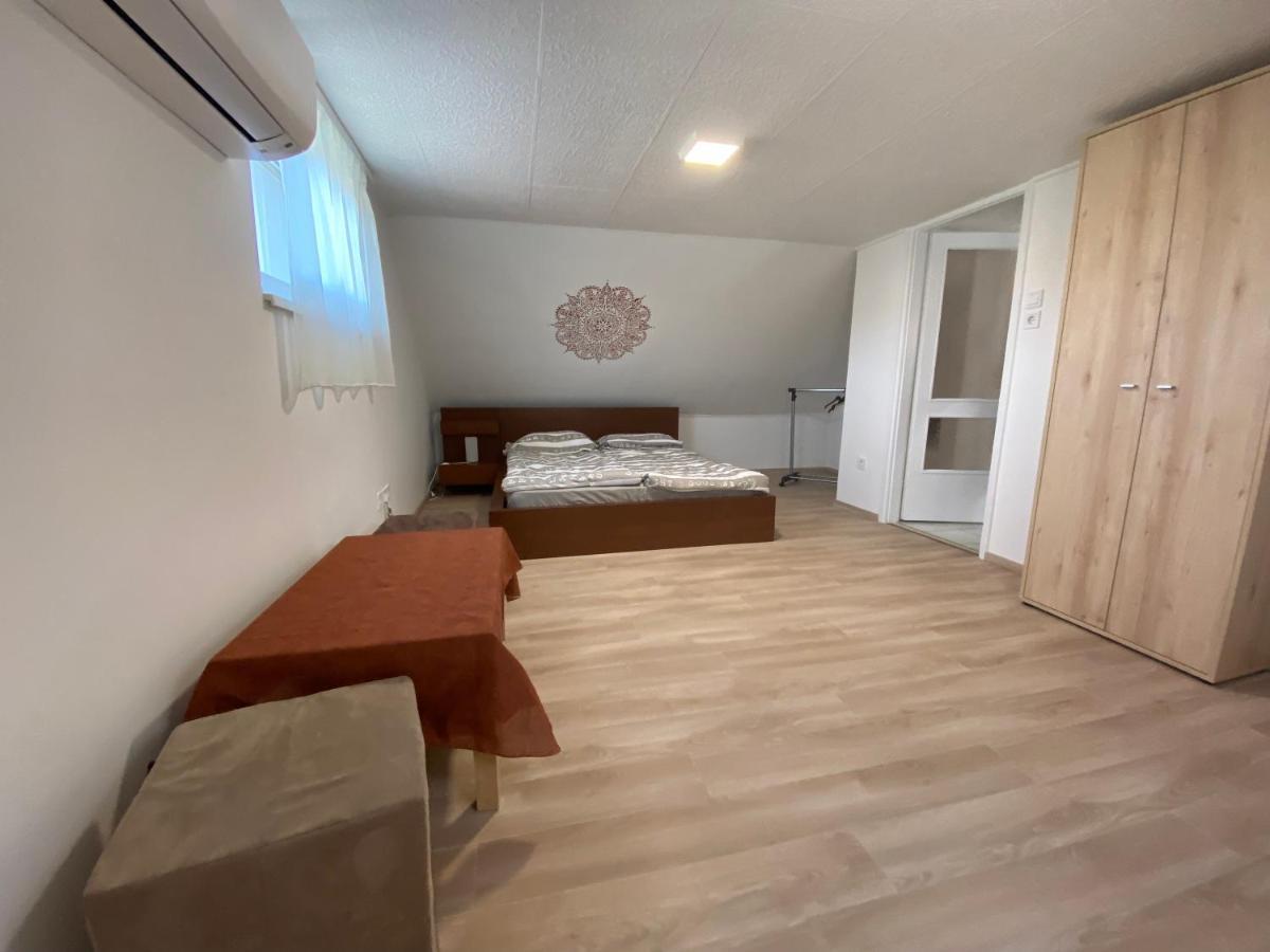 Andrea Apartman Balatonfured Luaran gambar